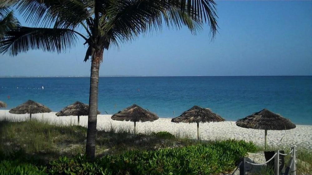 Sibonne Beach Hotel Grace Bay Bagian luar foto