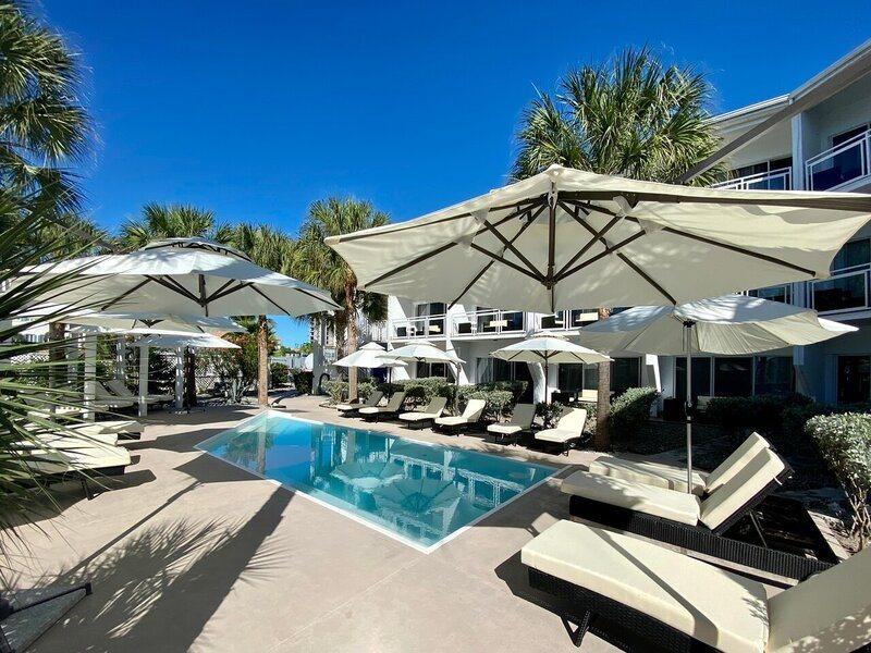 Sibonne Beach Hotel Grace Bay Bagian luar foto