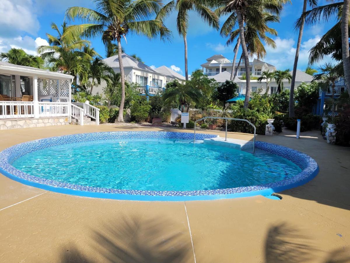 Sibonne Beach Hotel Grace Bay Bagian luar foto