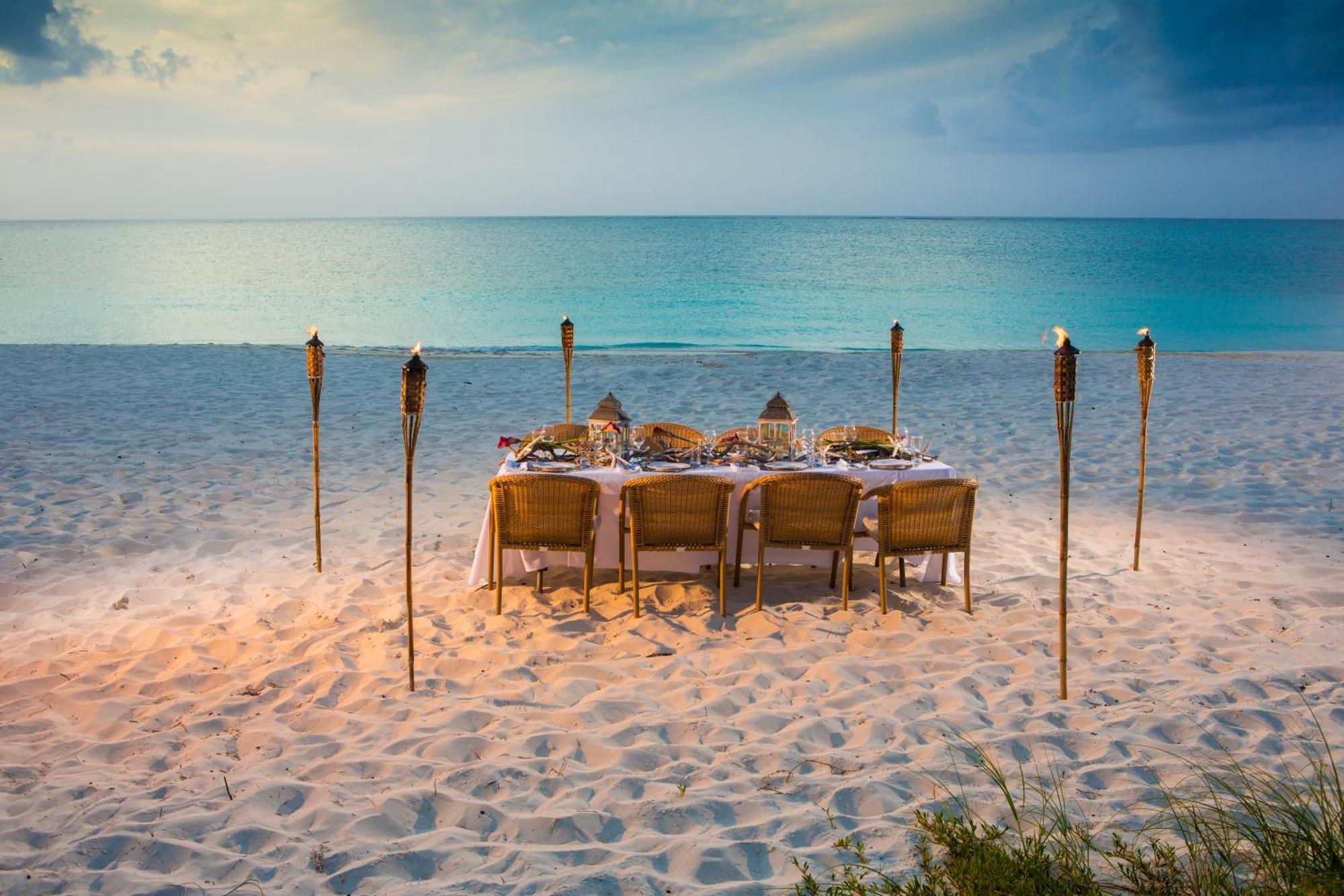 Sibonne Beach Hotel Grace Bay Bagian luar foto
