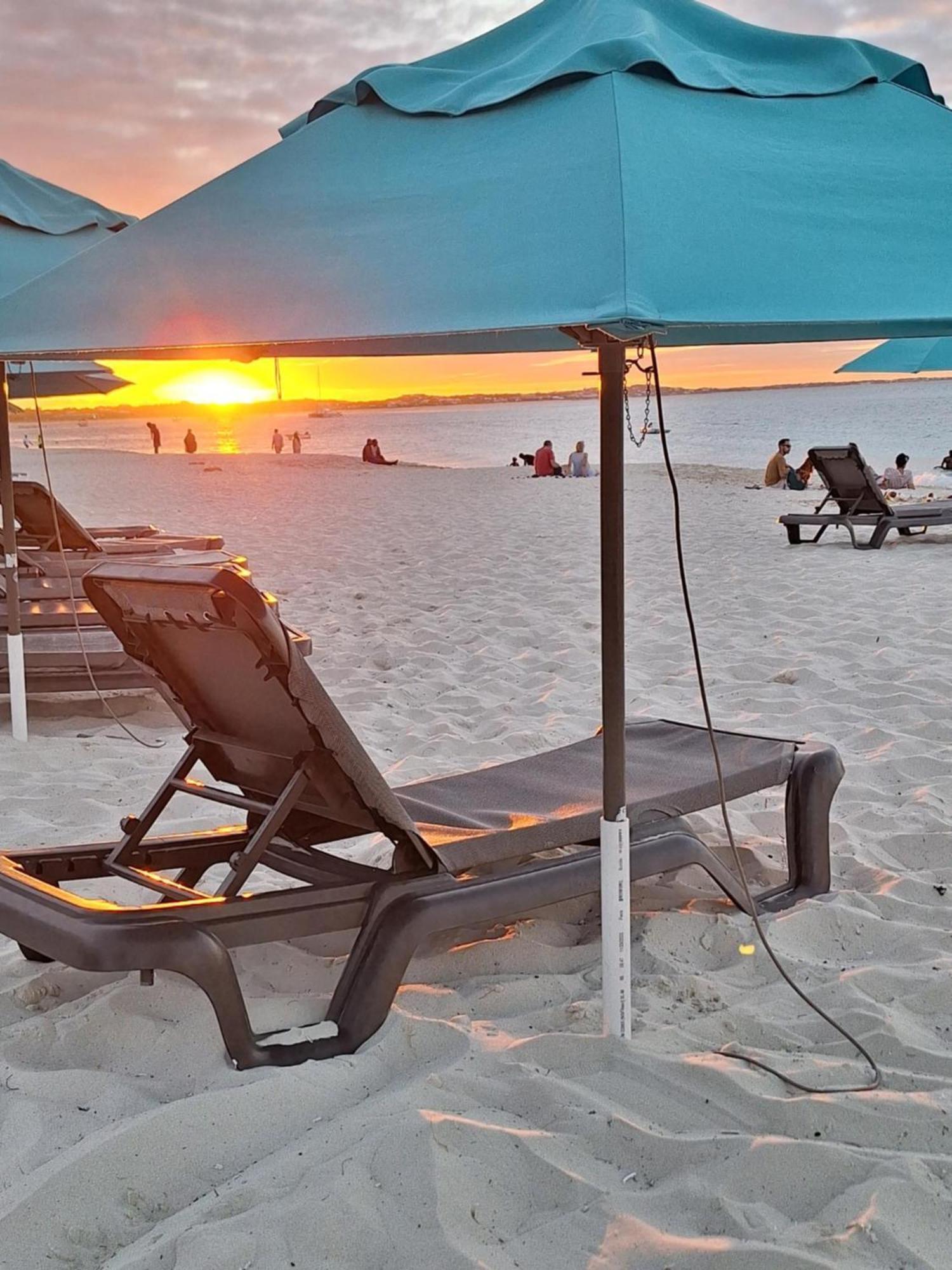 Sibonne Beach Hotel Grace Bay Bagian luar foto