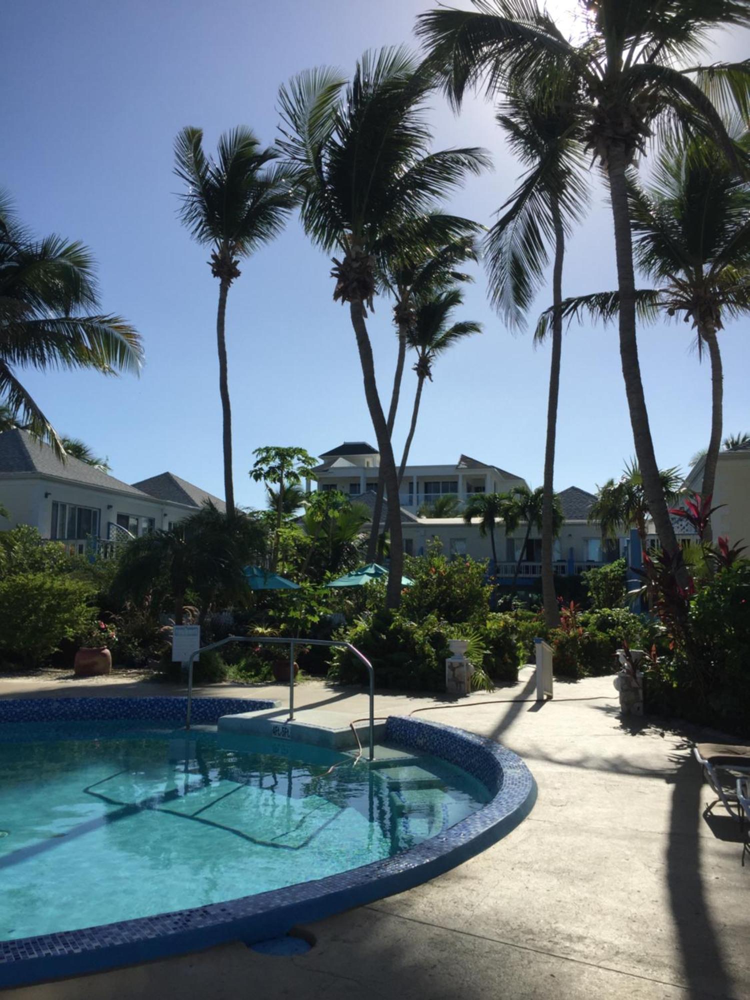 Sibonne Beach Hotel Grace Bay Bagian luar foto